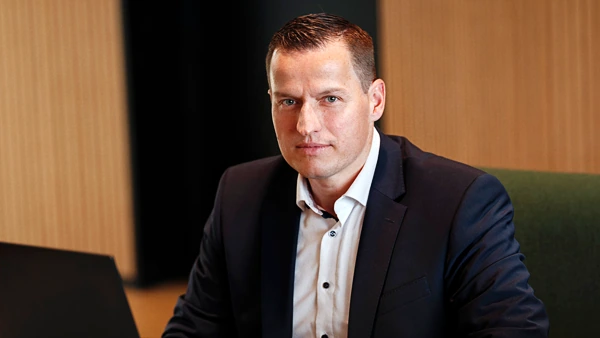 Christoph Junge, Alternative investeringer, Velliv, Portræt