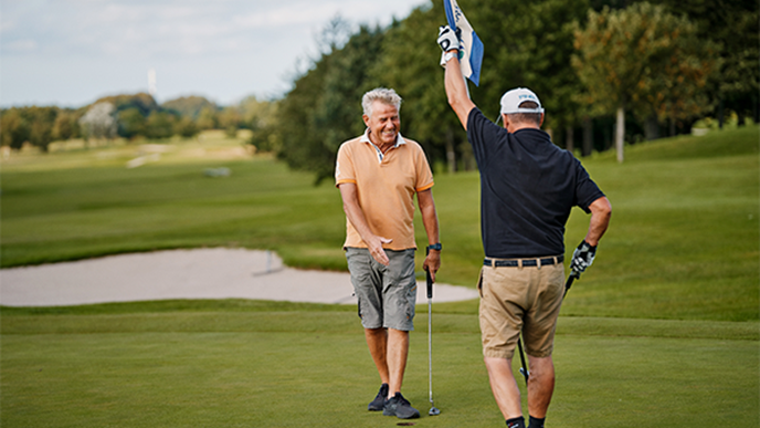 To mænd der spiller golf, senior, seniorlivet, pension
